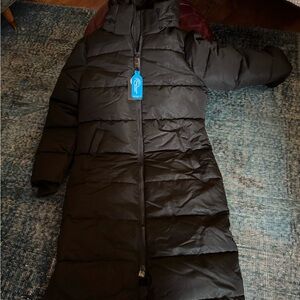 Noize ** VEGAN Women's Black Puffer Coat